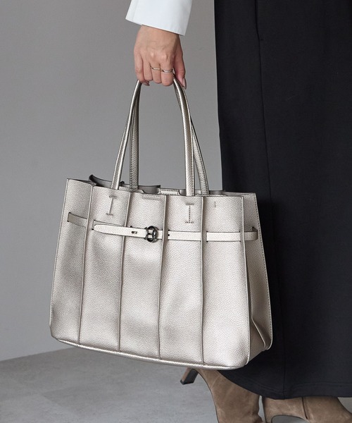 GUSCIO(グッシオ)の「【グッシオベーシック】プリーツトートバッグ A4 軽量(トートバッグ・レディース・ブラウン/シャンパン/ブラック/グレイッシュベージュ・FREE)」の20枚目の写真