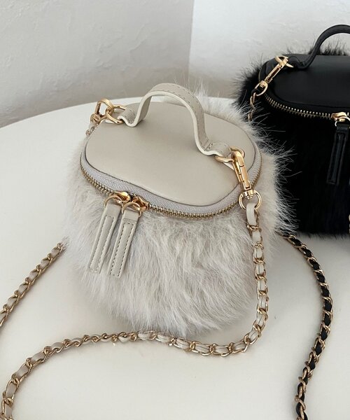 prose verse（プロズヴェール）の「ファーバニティバッグ（ショルダーバッグ・レディース・ブラック/グレイッシュベージュ・FREE）」の6枚目の写真