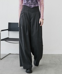MONOe（モノエ）の「ウェーブウエストタックワイドパンツ（スラックス）」