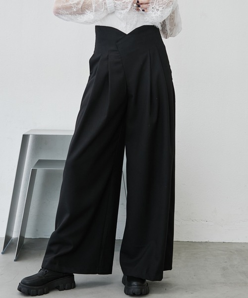 MONOe(モノエ)の「ウェーブウエストタックワイドパンツ(スラックス・レディース・ライトグレー/ブラック/チャコールグレー・L/M/S)」の1枚目の写真