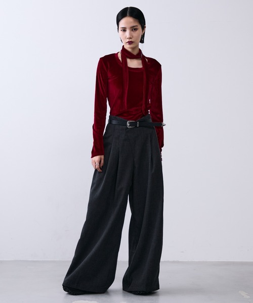 MONOe(モノエ)の「ウェーブウエストタックワイドパンツ(スラックス・レディース・ライトグレー/ブラック/チャコールグレー・L/M/S)」の4枚目の写真