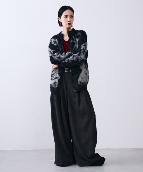 MONOe(モノエ)の「ウェーブウエストタックワイドパンツ(スラックス・レディース・ライトグレー/ブラック/チャコールグレー・L/M/S)」の12枚目の写真