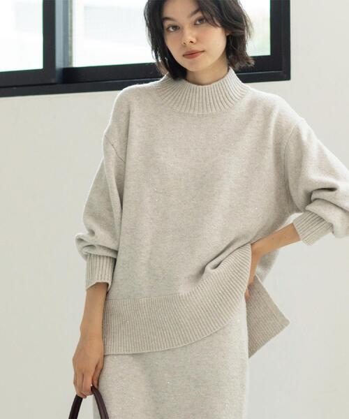 OPAQUE.CLIP（オペークドットクリップ）の「ラメスパンコールハイネックニット/セットアップ対応可【洗濯機OK】（ニット/セーター・レディース・ピンク系/チャコール/ベージュ系5/グレー系4/ブルーグリーン・38/40/42/36）」の2枚目の写真