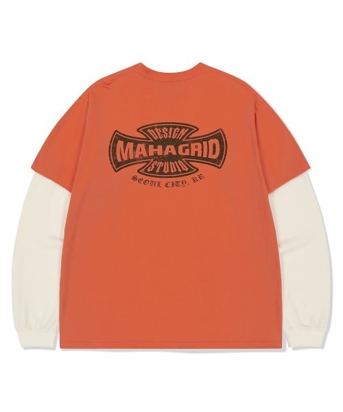 MAHAGRID(マハグリッド)の「『mahagrid/マハグリッド』 CROSS LOGO THERMAL LS TEE/クロスロゴデザイン レイヤード長袖Tシャツ(Tシャツ/カットソー・レディース・オレンジ/チャコールグレー・M/L)」の2枚目の写真
