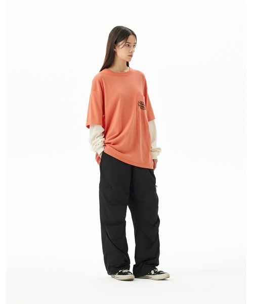 MAHAGRID(マハグリッド)の「『mahagrid/マハグリッド』 CROSS LOGO THERMAL LS TEE/クロスロゴデザイン レイヤード長袖Tシャツ(Tシャツ/カットソー・レディース・オレンジ/チャコールグレー・M/L)」の10枚目の写真