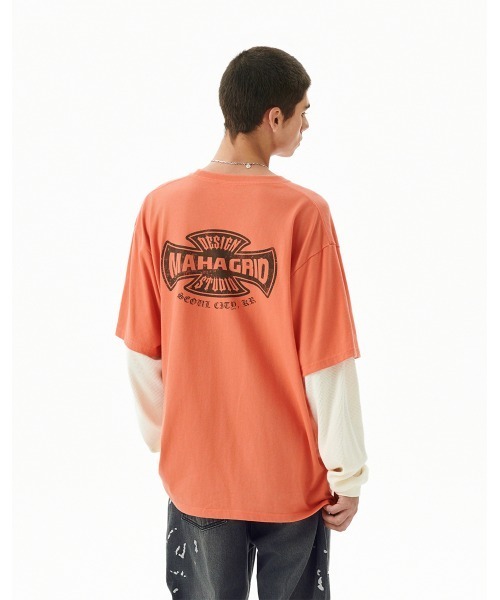 MAHAGRID(マハグリッド)の「『mahagrid/マハグリッド』 CROSS LOGO THERMAL LS TEE/クロスロゴデザイン レイヤード長袖Tシャツ(Tシャツ/カットソー・レディース・オレンジ/チャコールグレー・M/L)」の20枚目の写真