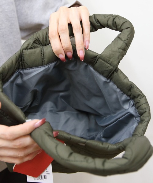 CHUMS(チャムス)の「CHUMS/チャムス ブービーステッチミニトートバッグ Booby Stitch Mini Tote Bag(バックパック/リュック・レディース・ブラック/オリーブ/オレンジ・FREE)」の13枚目の写真