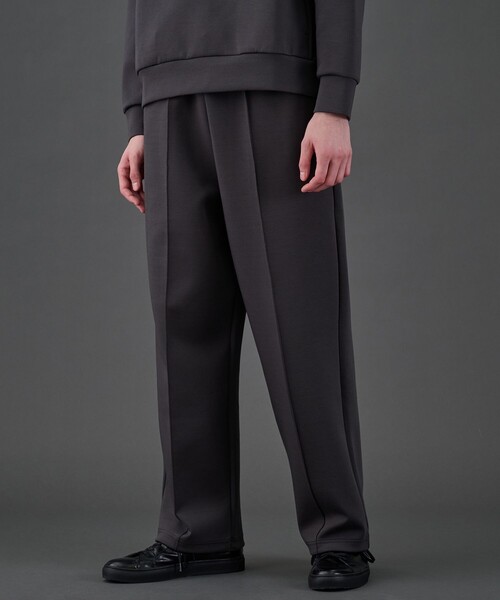 UNITED TOKYO(ユナイテッドトウキョウ)の「COMPACT AIR ダンボールパンツ(その他パンツ・メンズ・ダークグレー/ブラック・1/2)」の1枚目の写真