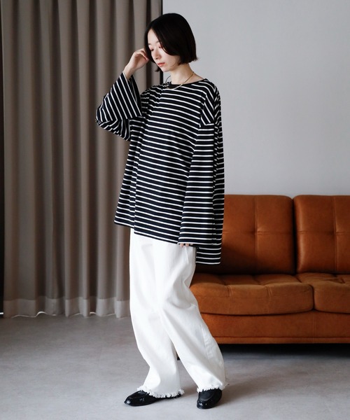 amini（アミニ）の「ビックシルエットボータートップス（Tシャツ/カットソー・レディース・ブラック×ホワイト/グリーン系/ワイン系/ホワイト×ブラック・MEDIUM）」の5枚目の写真