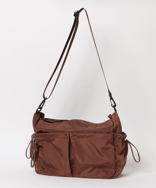 GLOBAL WORK（グローバルワーク）の「撥水軽量7ポケットハンドルショルダー/598245（ショルダーバッグ・レディース・チャコールグレー/ブラック/ダークブラウン/ベージュ・FREE）」の9枚目の写真