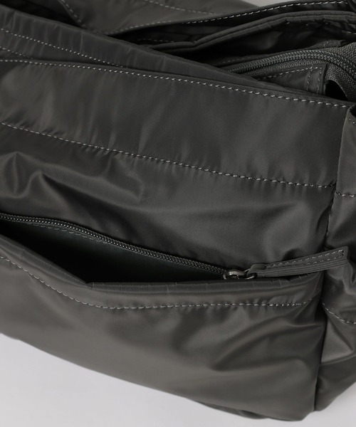 GLOBAL WORK（グローバルワーク）の「撥水軽量7ポケットハンドルショルダー/598245（ショルダーバッグ・レディース・チャコールグレー/ブラック/ダークブラウン/ベージュ・FREE）」の16枚目の写真