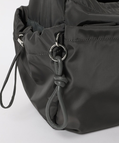 GLOBAL WORK（グローバルワーク）の「撥水軽量7ポケットハンドルショルダー/598245（ショルダーバッグ・レディース・チャコールグレー/ブラック/ダークブラウン/ベージュ・FREE）」の18枚目の写真