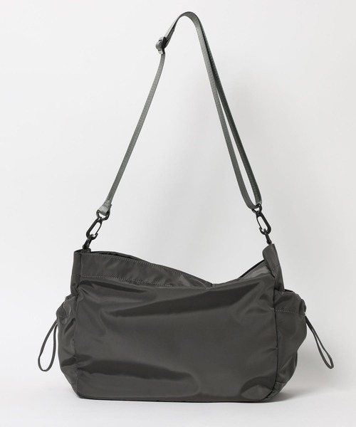 GLOBAL WORK（グローバルワーク）の「撥水軽量7ポケットハンドルショルダー/598245（ショルダーバッグ・レディース・チャコールグレー/ブラック/ダークブラウン/ベージュ・FREE）」の22枚目の写真