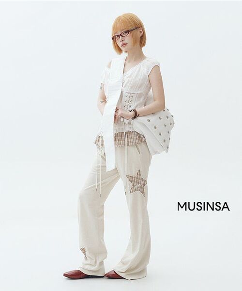 PRENDA(プレンダ)の「CHECKED FRILL SKIRT CUT-OFF BOOTS CUT PANTS OATMEAL(その他パンツ・レディース・その他・SMALL/MEDIUM)」の2枚目の写真