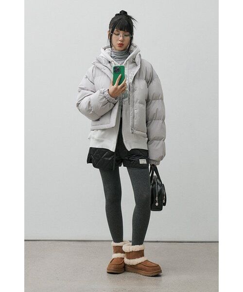MUSINSA STANDARD WOMAN（ムシンサスタンダードウーマン）の「ウィメンズデイリープファーショートダウンジャケット [アッシュグレー]（ダウンジャケット/コート・レディース・その他・SMALL/MEDIUM/LARGE/X-SMALL）」の10枚目の写真