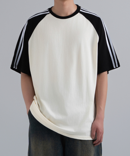 UNDEROFF（アンダーオフ）の「オーバーフィットラグラントラックライン半袖Tシャツバーガンディ（Tシャツ/カットソー・レディース・バーガンディー・SMALL/MEDIUM/LARGE/X-LARGE）」の6枚目の写真