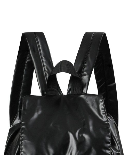 MUCENT（ムセント）の「スワン グロッシー バックパック 男女共用 (2カラー)（バックパック/リュック・レディース・シルバー/ブラック・FREE）」の9枚目の写真