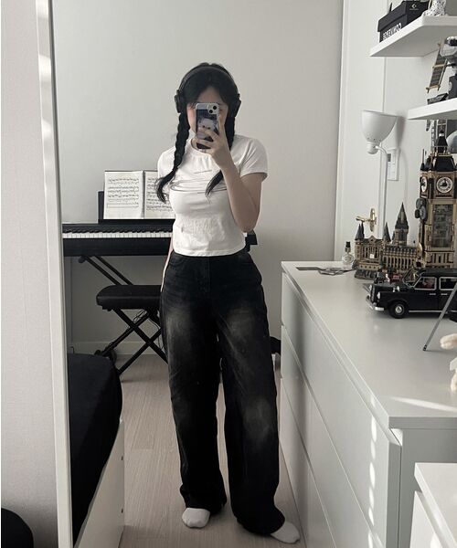 Opening Project（オープニングプロジェクト）の「W Cropped Symbol T Shirt - 3D / White（Tシャツ/カットソー・レディース・その他・1/2）」の11枚目の写真