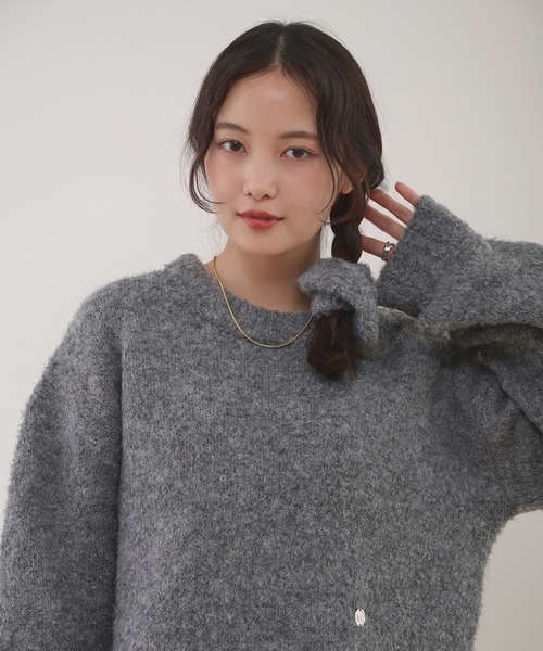 MUHET(ミュエータ)の「loop yarn short knit & scrunchie set / ループヤーンショート丈ニット&シュシュセット(ニット/セーター・レディース・チャコールグレー/ライトブルー/ブラウン・FREE)」の7枚目の写真