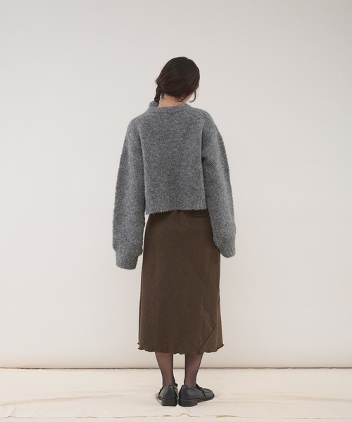 MUHET(ミュエータ)の「loop yarn short knit & scrunchie set / ループヤーンショート丈ニット&シュシュセット(ニット/セーター・レディース・チャコールグレー/ライトブルー/ブラウン・FREE)」の14枚目の写真