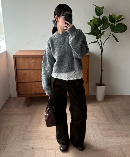 MUHET(ミュエータ)の「loop yarn short knit & scrunchie set / ループヤーンショート丈ニット&シュシュセット(ニット/セーター・レディース・チャコールグレー/ライトブルー/ブラウン・FREE)」の6枚目の写真