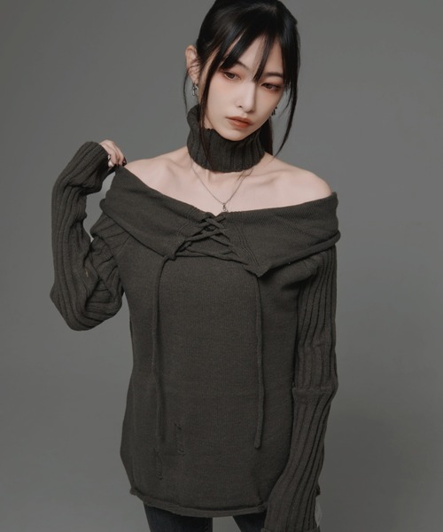 .KOM(ドットコム)の「『.KOM/ドットケーオーエム』デザイントップ【GC】(Tシャツ/カットソー・レディース・ブラック/カーキ・FREE)」の2枚目の写真
