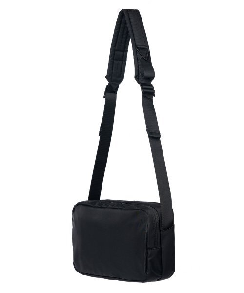 HAH ARCHIVE(ハーアーカイブ)の「Traveller Crossbody Bag (Black)(メッセンジャーバッグ・メンズ・その他・FREE)」の2枚目の写真