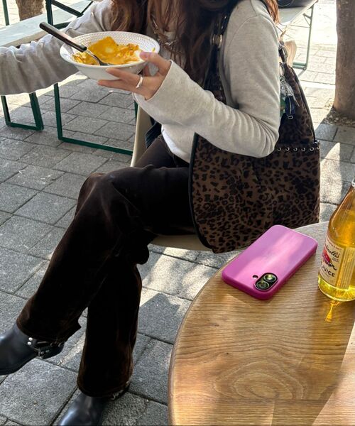 YEOMIMの「medium slash hobo bag (leopard)(ショルダーバッグ・レディース・その他・FREE)」の7枚目の写真