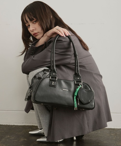 ELLEgirl（エルガール）の「チャーム付きボストンバッグ（ボストンバッグ・レディース・ブラウン/ブラック・FREE）」の8枚目の写真