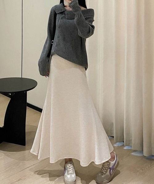 SHOUYO(ショウヨウ)の「美ラインフレアニットスカート/上品シルエット/大人フェミニン(スカート・レディース・ブラック/オフホワイト/ブラウン・M)」の4枚目の写真