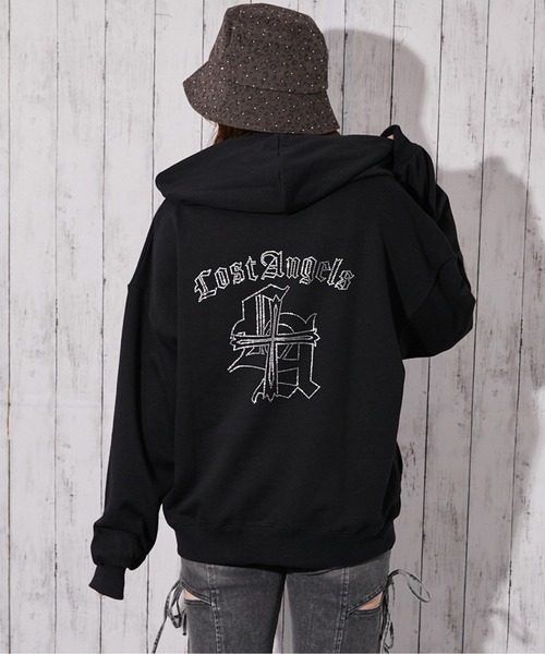 GORGE（ゴージ）の「《背中クロス×ロゴ×胸ワンポイントロゴ》裏毛ジップパーカー　秋冬（パーカー・レディース・スミクロ/ブラック/オートミール・F）」の3枚目の写真