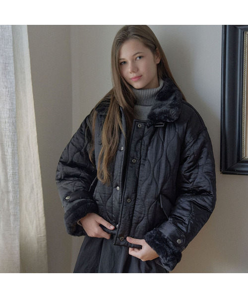 AVANT-G（アバン）の「Wave Quilting Short Padding -BLACK（ダウンジャケット/コート・レディース・カーキ/ブラック・FREE）」の2枚目の写真