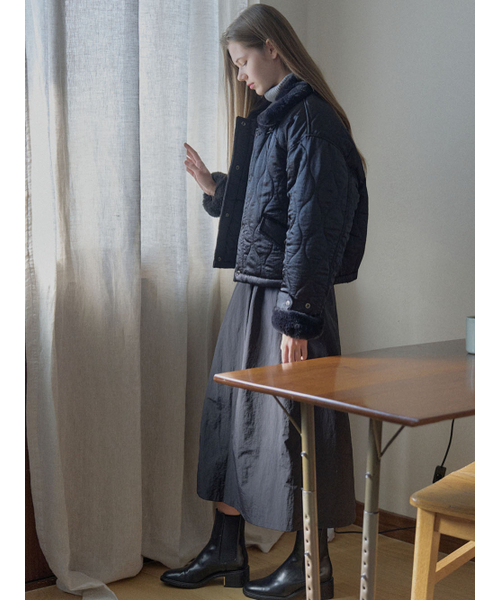 AVANT-G（アバン）の「Wave Quilting Short Padding -BLACK（ダウンジャケット/コート・レディース・カーキ/ブラック・FREE）」の3枚目の写真