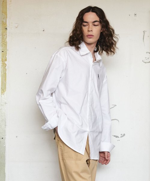 UNION BALANT(ユニオンバランテ)の「ペリカン刺繍シャツホワイト(シャツ/ブラウス・メンズ・その他・MEDIUM/LARGE/X-LARGE)」の1枚目の写真