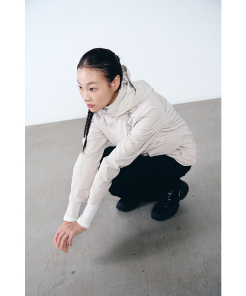 HUMTTO（ハムト）の「女性ソフトシェルジャケットベイル（ナイロンジャケット・レディース・アイボリー・M-L/S-M/L-XL）」の4枚目の写真