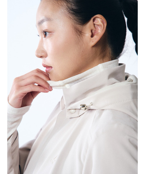 HUMTTO（ハムト）の「女性ソフトシェルジャケットベイル（ナイロンジャケット・レディース・アイボリー・M-L/S-M/L-XL）」の6枚目の写真