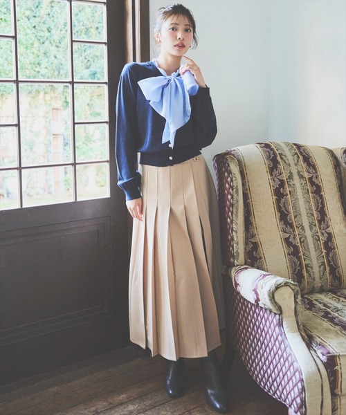 AND COUTURE(アンドクチュール)の「アシメプリーツスカート(スカート・レディース・サックスブルー/キャメル/チャコールグレー・MEDIUM/SMALL)」の3枚目の写真