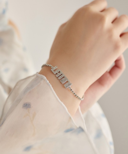 one after another NICE CLAUP（ワンアフターアナザーナイスクラップ）の「【Latini】ロゴブレスレット（ブレスレット・レディース・ゴールド/シルバー・FREE）」の5枚目の写真