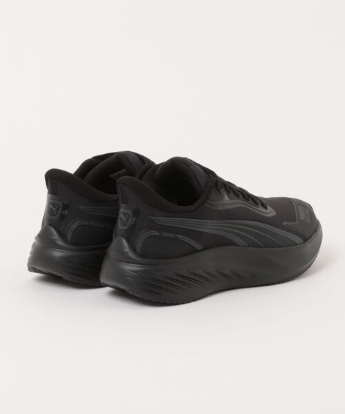 PUMA(プーマ)の「パウンス ライト PTX イーズイン ランニングシューズ(スニーカー・レディース・ブラック・39/40/37)」の2枚目の写真
