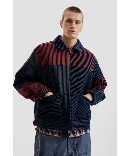 Desigual(デシグアル)の「バイカラー ニット ジャケット / リブ編み(チェスターコート・メンズ・レッド・M/L/XL/S)」の5枚目の写真