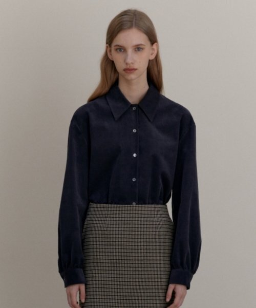 UNNOUT(アナウト)の「MINIMAL CORDUROY SHIRT - CHARCOAL(シャツ/ブラウス・レディース・その他・ONE SIZE)」の1枚目の写真