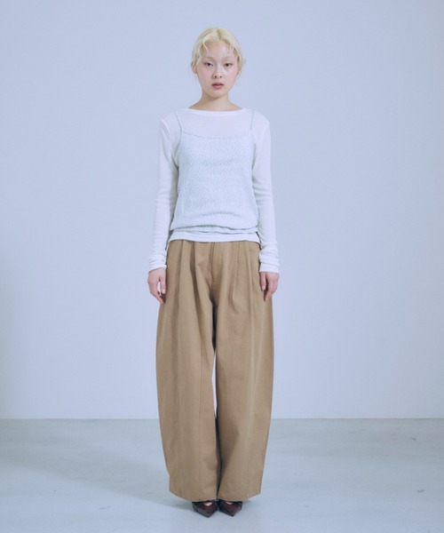 EN NEUME（エンノイム）の「Sheer Boat-Neck Pullover（Tシャツ/カットソー・レディース・ライトグレー/ブラック/オフホワイト・FREE）」の9枚目の写真