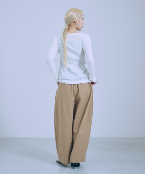 EN NEUME（エンノイム）の「Sheer Boat-Neck Pullover（Tシャツ/カットソー・レディース・ライトグレー/ブラック/オフホワイト・FREE）」の11枚目の写真