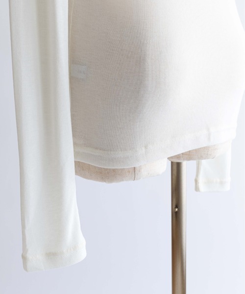 EN NEUME（エンノイム）の「Sheer Boat-Neck Pullover（Tシャツ/カットソー・レディース・ライトグレー/ブラック/オフホワイト・FREE）」の22枚目の写真