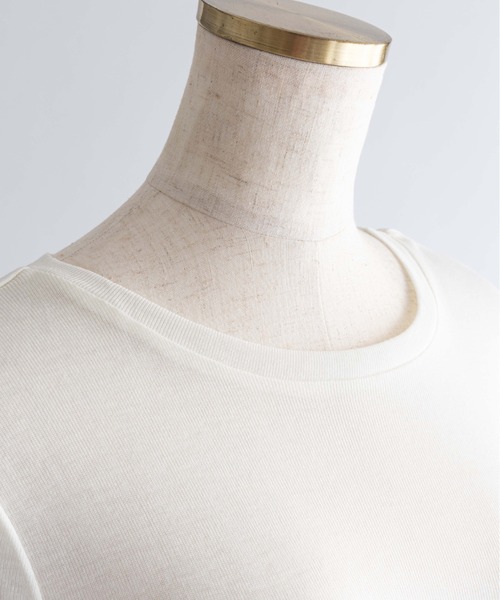 EN NEUME（エンノイム）の「Sheer Boat-Neck Pullover（Tシャツ/カットソー・レディース・ライトグレー/ブラック/オフホワイト・FREE）」の18枚目の写真