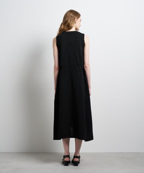 LANVIN en Bleu(ランバンオンブルー)の「ジャガードニットフレアワンピース(ワンピース・レディース・ブラック/ピンク/ブルー・38)」の18枚目の写真