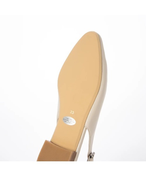 ing（イング）の「センターシームバックベルトパンプス（パンプス・レディース・ブラック/ゴールド/アイボリー・24.5cm/24cm/23.5cm/23cm/22.5cm）」の10枚目の写真