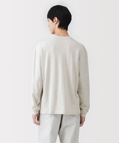 MUJI Labo（ムジラボ）の「〔MUJI Labo〕紳士　昔ながらの製法で編み立てたミニ裏毛クルーネック長袖Ｔシャツ（Tシャツ/カットソー・メンズ・チャコールグレー/ダークネイビー/ライトグレー・L/M/S/XL）」の9枚目の写真