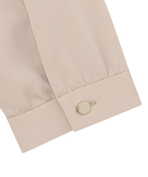 TOKYO SHIRTS(トウキョウシャツ)の「シルキーサテン ピンタック ブラウス(シャツ/ブラウス・レディース・ベージュ/ブルー・M/L)」の6枚目の写真