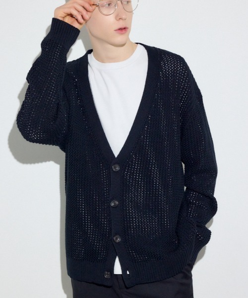 AZUL by moussy（アズールバイマウジー）の「ニットメッシュカーディガン（カーディガン/ボレロ・メンズ・ブラック/サックスブルー/ダークベージュ・MEDIUM/LARGE）」の2枚目の写真
